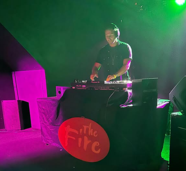DJ Dougie Fresh Live in Action